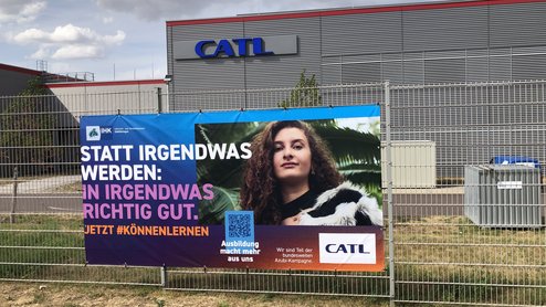 Fassadenbanner Bundeskampagne CATL Arnstadt Fassadenbanner Ausbildungskampagne CATL Arnstadt